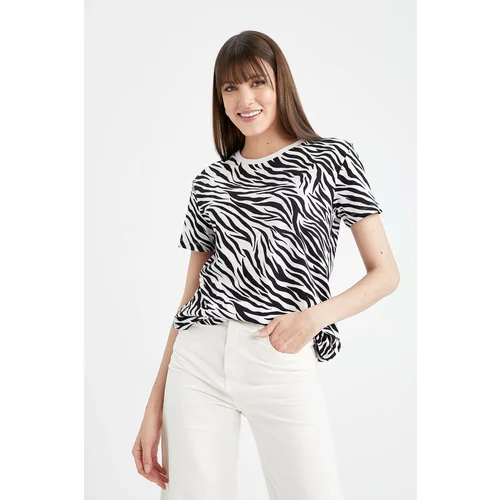 Defacto Regular Fit Crew Neck Zebra Patterned Short Sleeve T-Shirt