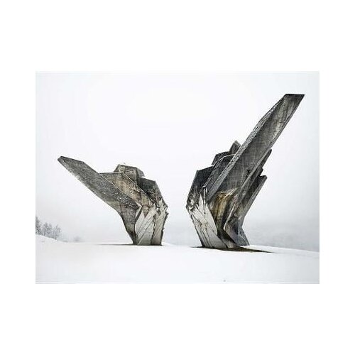 Hachette Various - Toward a Concrete Utopia: Architecture in Yugoslavia, 1948-1980 Cene