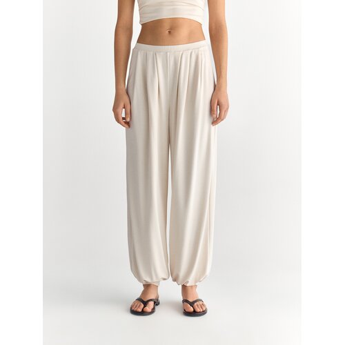 Reserved LADIES` TROUSERS - bež Cijene