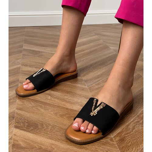 D/CEO Black flip-flops with a gold ornament Flavis Cene