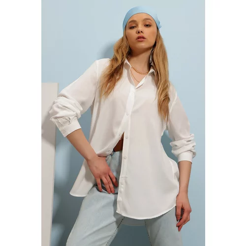 Trend Alaçatı Stili Women's White Basic Viscon Shirt