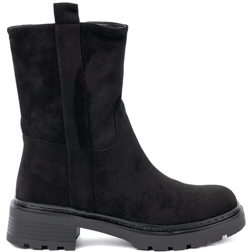 Shelvt Black boots with a thick sole and an ankle upper Cene