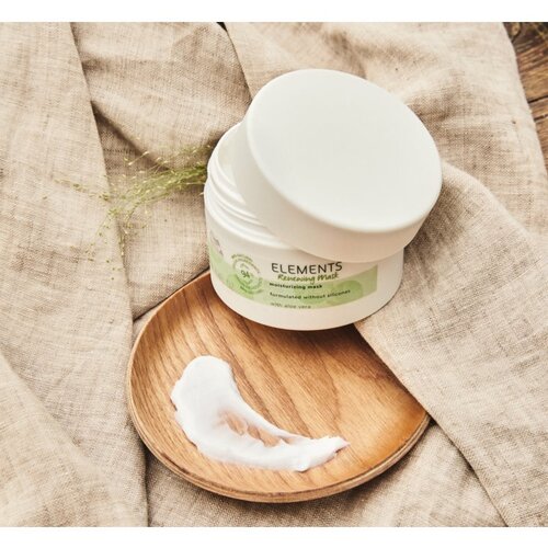 Wella Professionals Elements obnovitvena maska za sijaj in mehkobo las 150 ml Slike