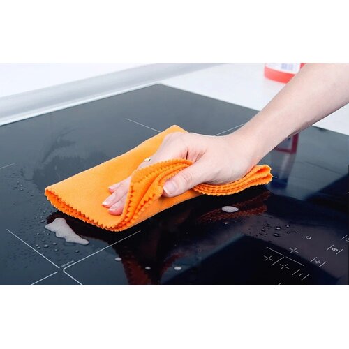 IsEasy LI3-17 &amp;ndash; Ugradbena indukcijska ploča za kuhanje s 3 zone, 5600 W, Booster funkcija, 9 razina snage, 60 cm, crna Slike