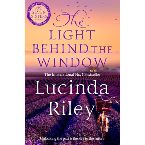 Macmillan Distribution Lucinda Riley - The Light Behind The Window Cene