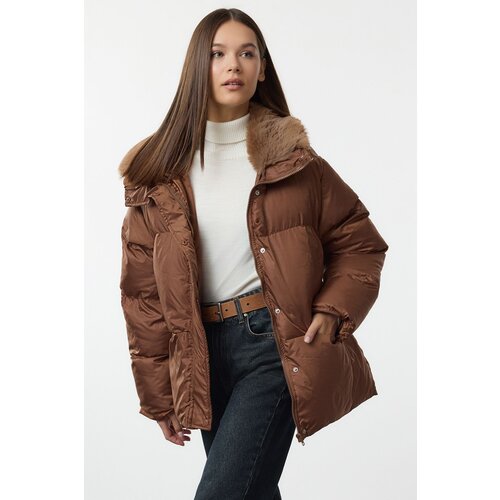 Trendyol Camel Regular Fit F&amp;uuml;r Collar Belted Puffer Jacket Slike