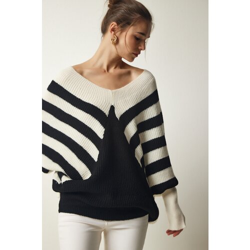 Happiness İstanbul Women's Cream Black Striped Bat Sleeve Knitwear Sweater Slike
