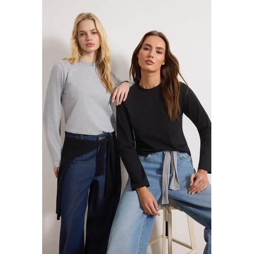 TRENDYOLMILLA muški majica model TWOAW25TS00001, crna-siva Cene