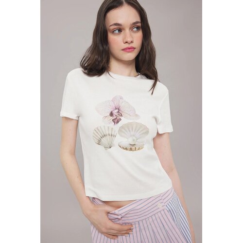 TRENDYOLMILLA Ženska majica TWOSS25TS00108, Bela Slike