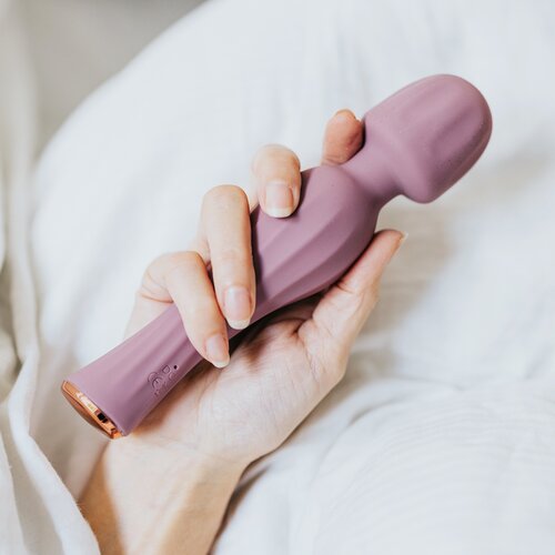 My Own Filo Hyacinth Wand Vibrator Purple Cene