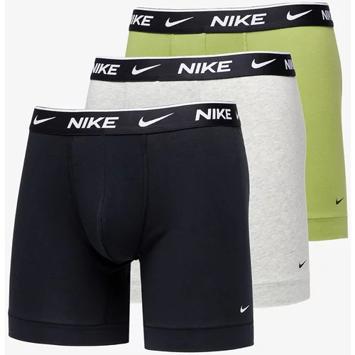 Nike Sportske gaće svijetlozelena / crna / bijela