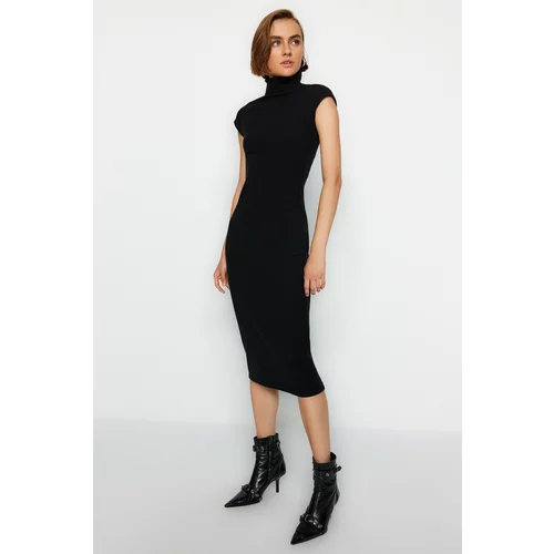 Trendyol Black Soft-surface Thessaloniki/Knitwear Fitted/Sleek Midi Dress with a Knitwear Look