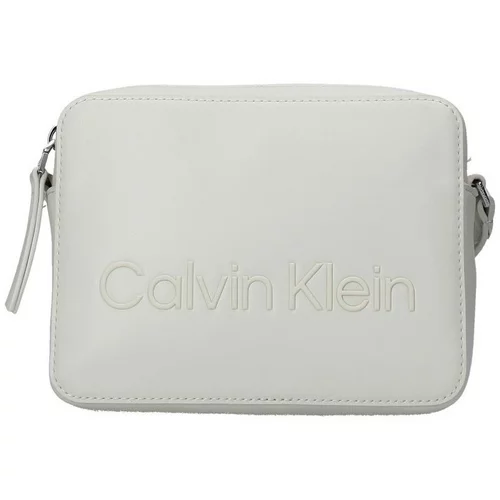 Calvin Klein Jeans K60K610180 Smeđa