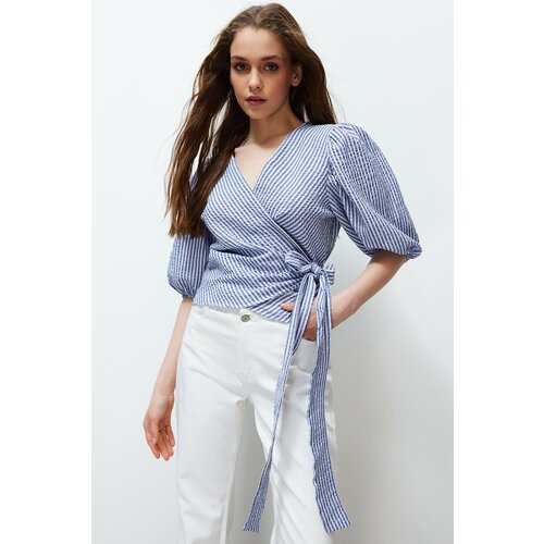 Trendyol Multi Color Striped Double Breasted Tie Detail See-through Woven Blouse Cene