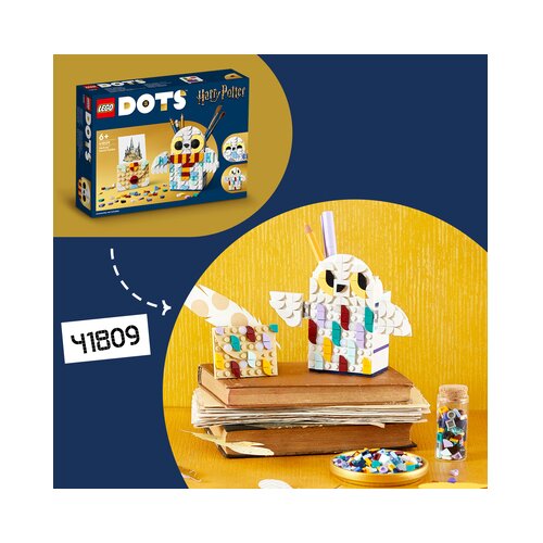 Lego komplet za pisalno mizo Bradavičarka&amp;trade; - 41811 Slike