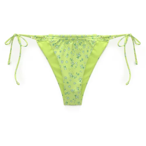 Pull&Bear Bikini hlačke zelena / jabolko / bela