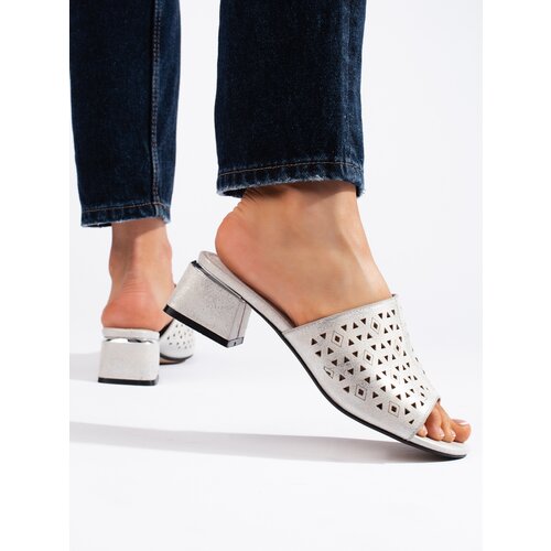 Shelvt Openwork silver flip-flops on a low heel Cijene