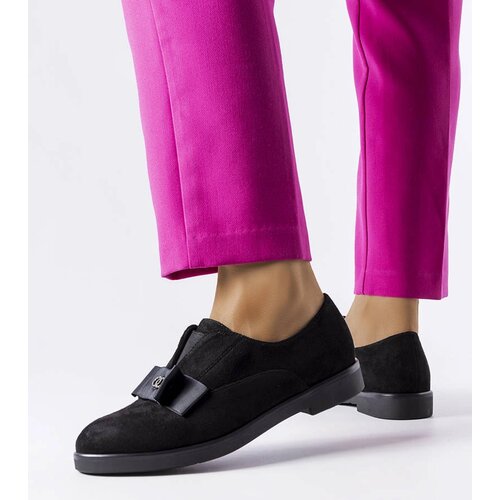 Gemre Black slip-on shoes Mutton Cene