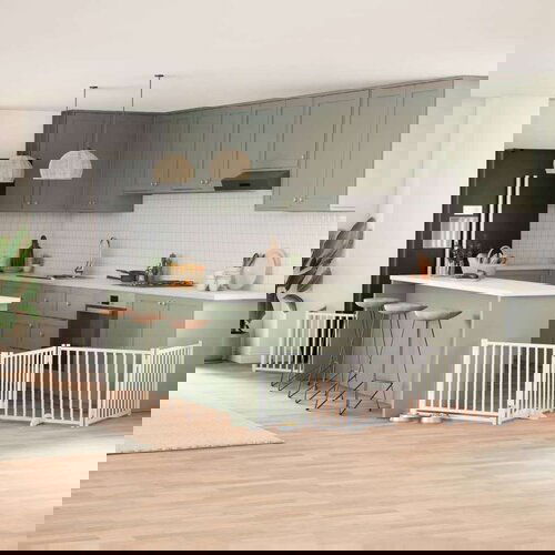 VidaXL Vrata za pse s vrata&amp;scaron;cima 10 panela sklopiva 800 cm drvo topole Slike