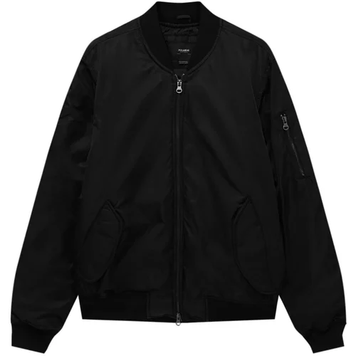 Pull&Bear Prehodna jakna črna