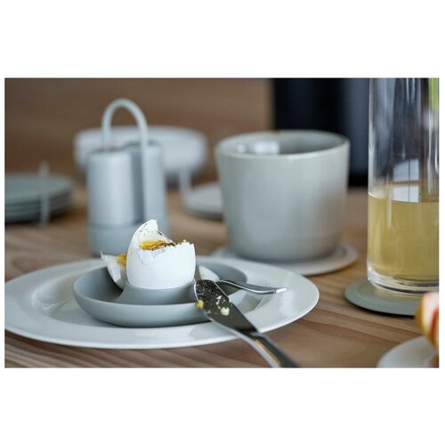 Zone Denmark SINGLE 4-delni set skodelic za jajca s stojalom - Warm Grey Cene