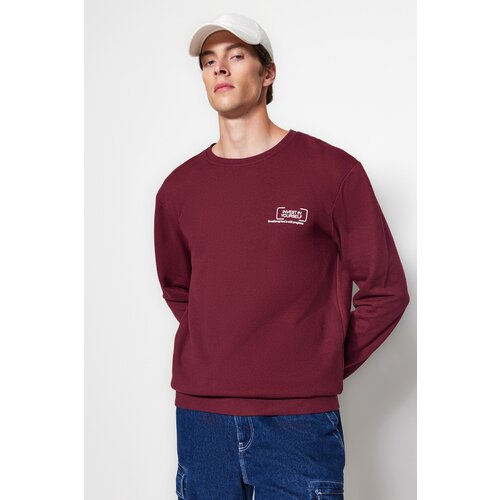 Trendyol Claret Red Men's Regular/Normal Cut Crew Neck Fluffy Fleece Minimal Printed Text Sweatshirt. Slike