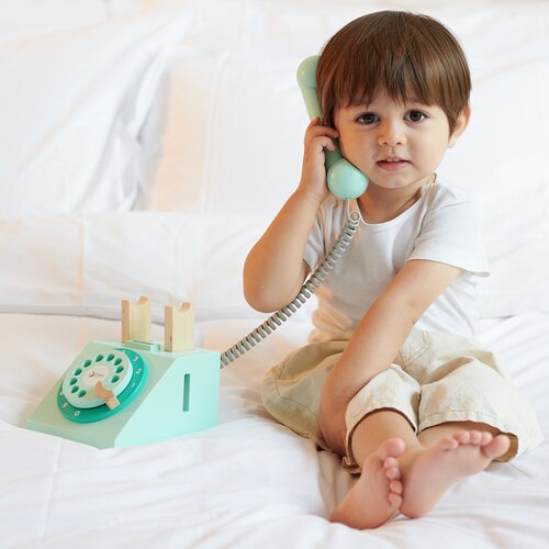 Classic World Drvena igračka Plavi retro telefon Slike