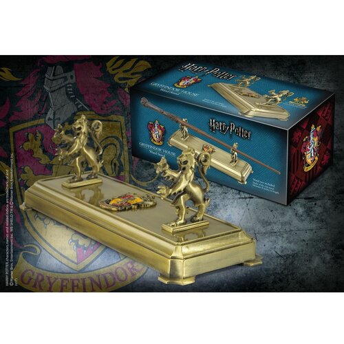 Noble Collection Harry Potter - Wand Stand - Gryffindor Slike