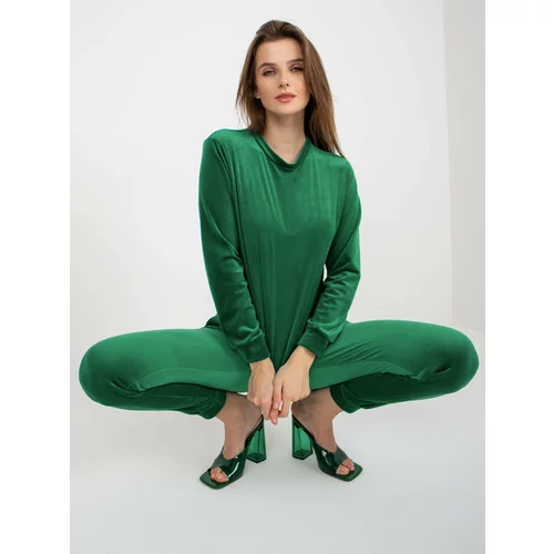 Fashion Hunters Green velour set with trousers by Brenda RUE PARIS