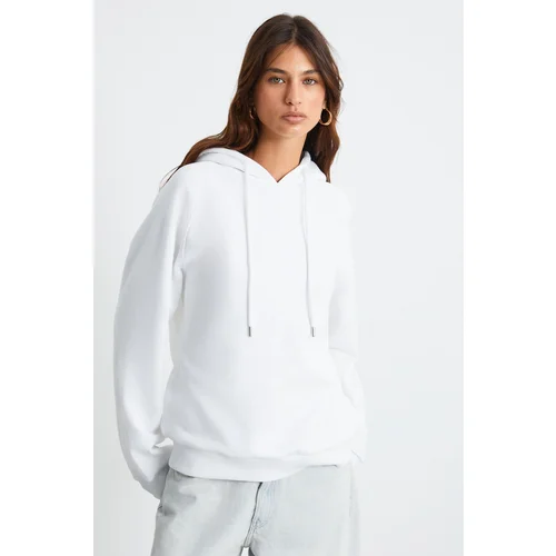 Grimelange NORIANA Women's White Sweatshir