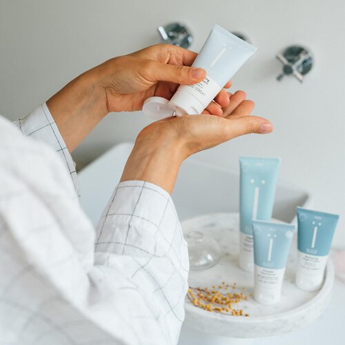 Naif Face negovalna krema za dan 50 ml Slike