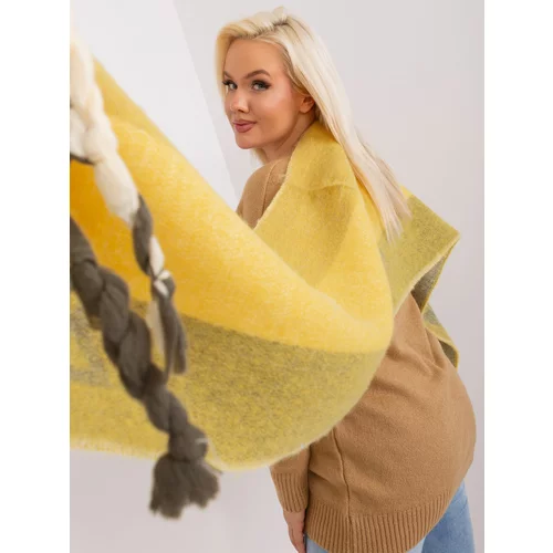 Fashion Hunters Yellow winter scarf with patterns
