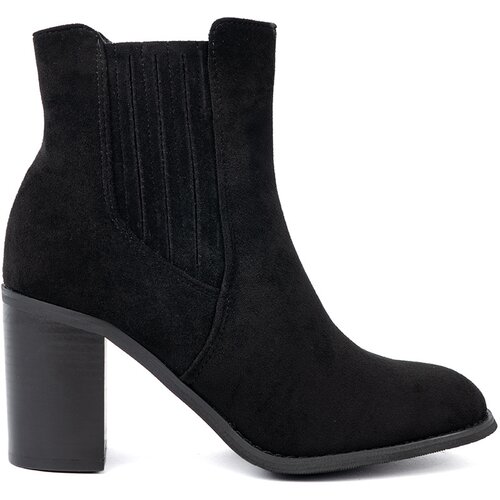 Shelvt Suede ankle boots on a heel black Slike