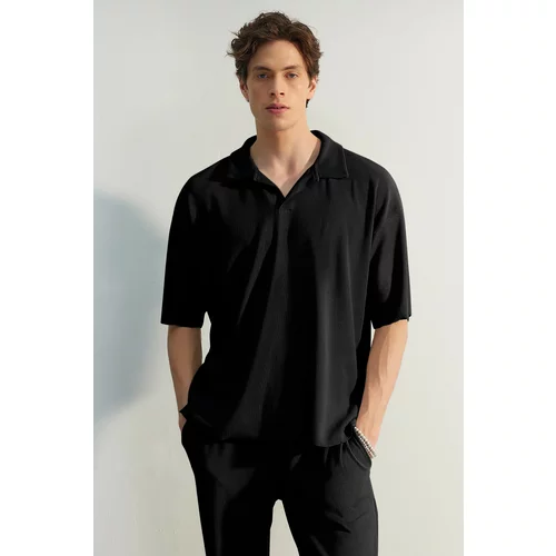 Trendyol Limited Edition Black Men's Oversize Short Sleeve Textured Wrinkle-Free Ottoman Seamless Polo Collar T-Shirt