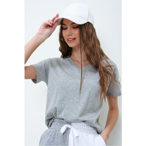 Trend Alaçatı Stili Women's Gray Melange V Neck T-Shirt Slike