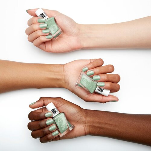 Essie gel couture 2.0 lak za nohte z gel učinkom odtenek 551 bling it 13,5 ml Slike
