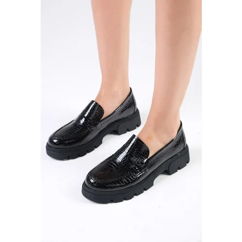 Mio Gusto Andrea Black Color Thick Soled Women's Loafer Shoes