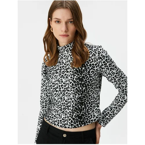 Koton Leopard Patterned T-Shirt Long Sleeve High Collar