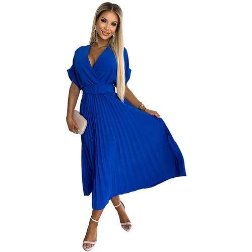 Numoco Pleated midi dress with neckline and wide belt