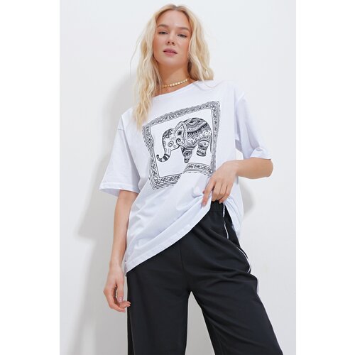 Trend Alaçatı Stili women's white crew neck stoned elephant printed oversize t-shirt Cene