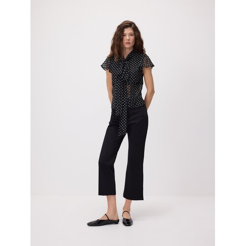 Reserved Bluza s ukrasnim vezanjem - crno Cene