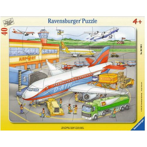 Ravensburger puzzle - Na arodromu - 40 delova Cene