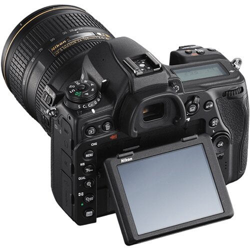 Nikon DSLR D780 + AF-S NIKKOR 24-120 VRID: EK000353868 Slike