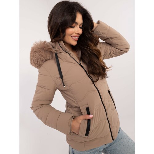 Fashionhunters Beige quilted transitional jacket with fur Slike