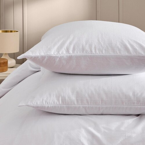 Douceur d int&amp;eacute;rieur Bela podalj&amp;scaron;ana posteljnina za zakonsko posteljo 240x220 cm Linella &amp;ndash; Slike