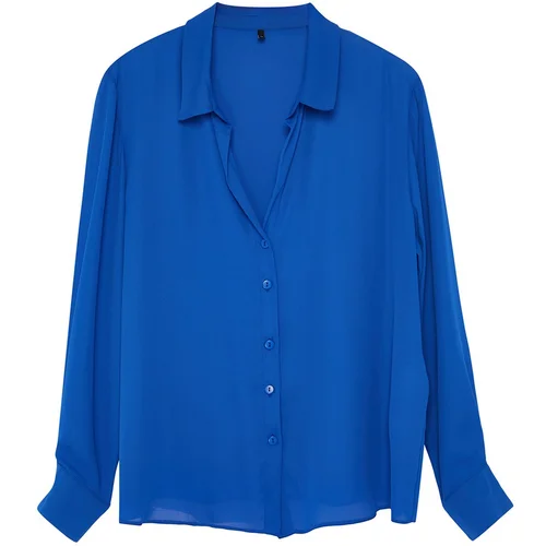 Trendyol Curve Regular Fit Matte Woven Shirt with Blue Mother-of-Pearl Buttons