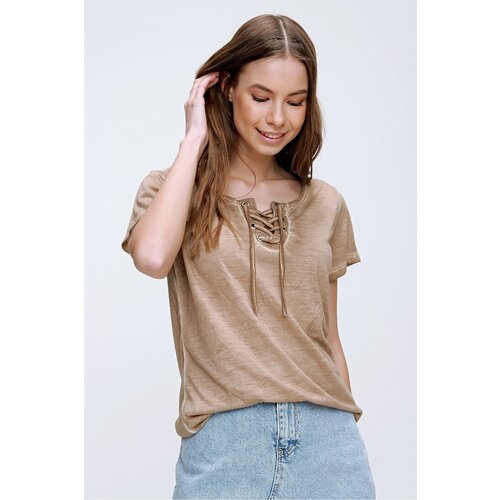 Trend Alaçatı Stili T-Shirt - Brown - Regular fit Cene