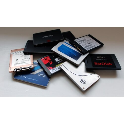 SSD 2.5" 256GB Refurbished Bulk Cene