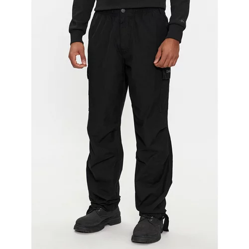 Calvin Klein Jeans Kargo hlače Essential Regular Cargo Pant J30J324692 Črna Regular Fit