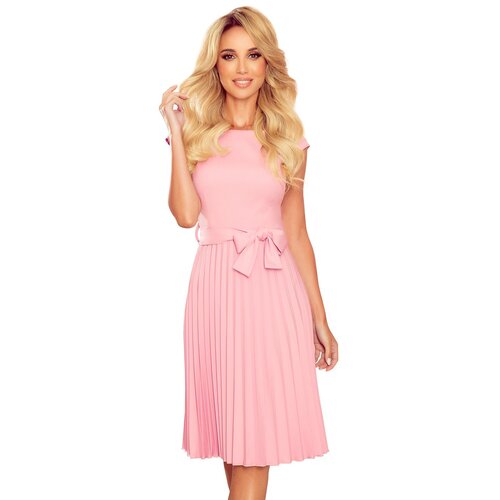 Numoco Pleated dress with binding Slike